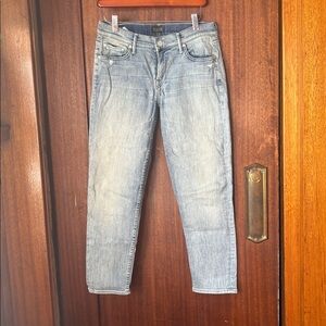 MOTHER The Drop Out Mid Rise in Clear as Day wash size 25